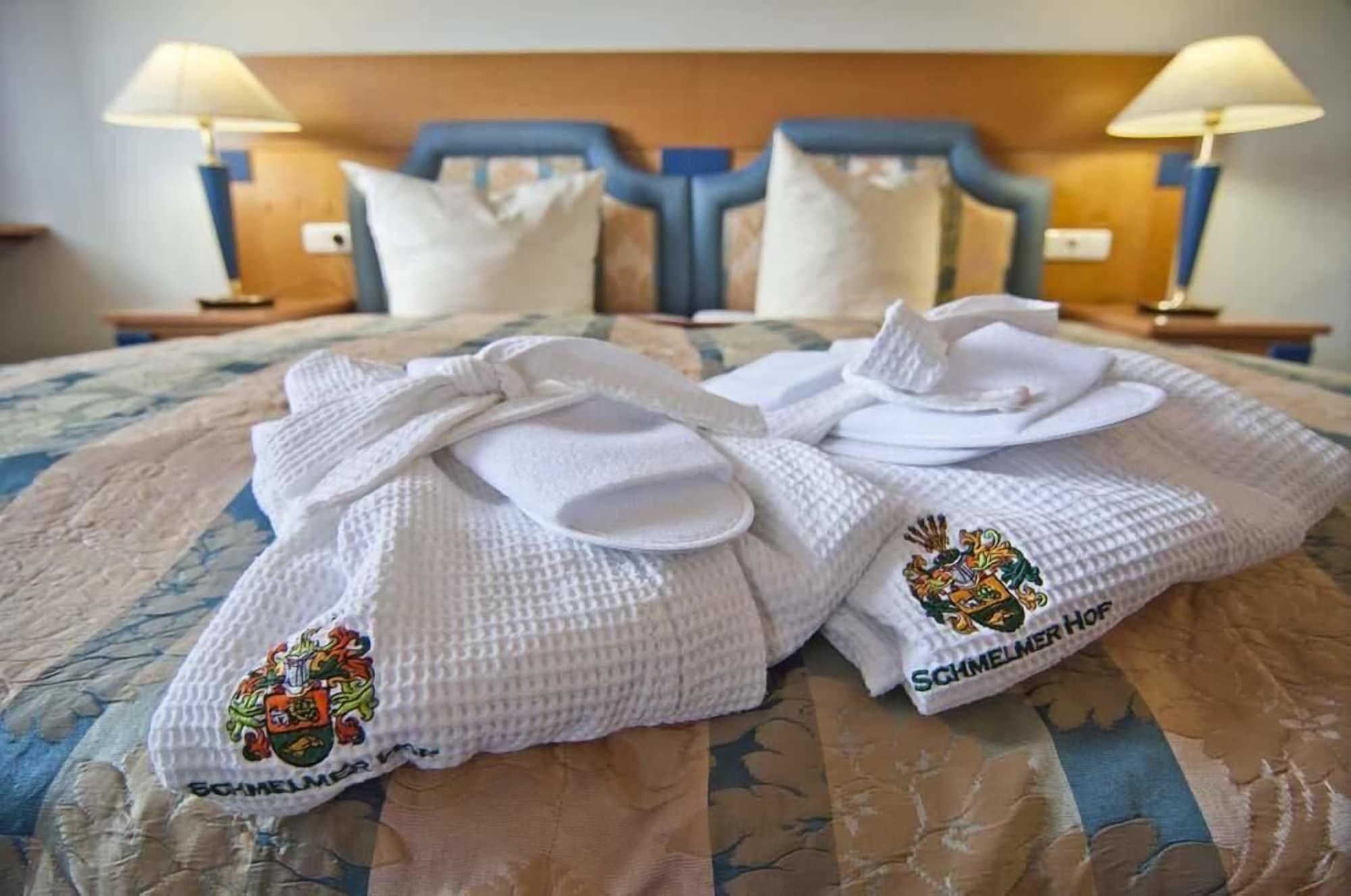 Schmelmer Hof Hotel & Resort Bad Aibling Extérieur photo